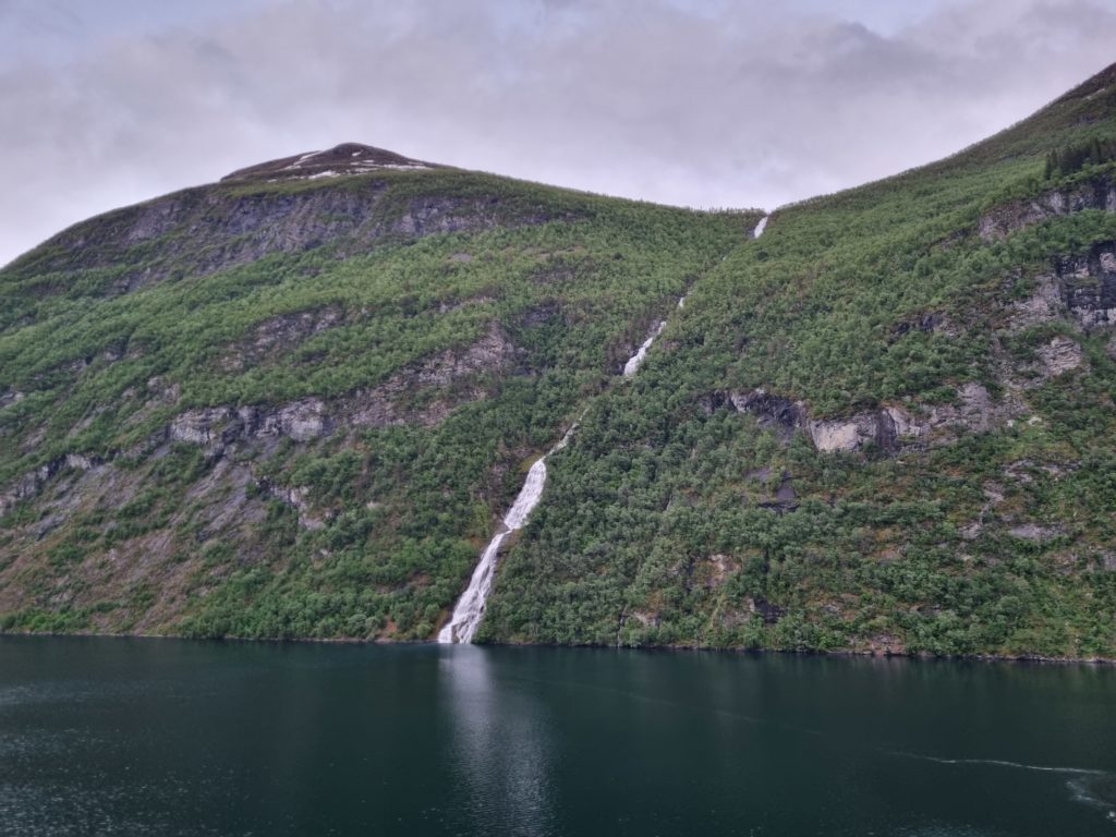 Cruise langs norske fjorder med MSC USa spesialisten Amerikaspesialisten, nordmannsreiser, cruisereiser