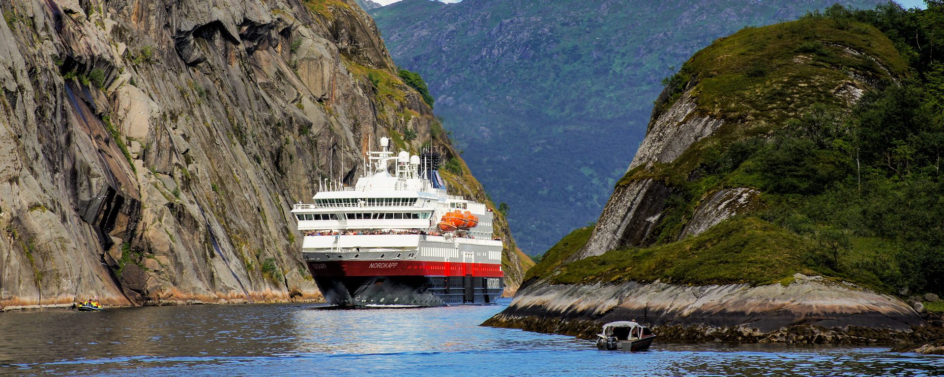 Nordkapplinjen fra Oslo med Hurtigruten I Cruisereiser cruisereiser, nordmannsreiser, cruise,