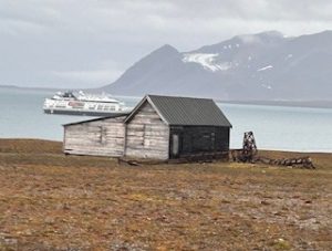 Longyearbyen og ekspedisjonsseiling med HX